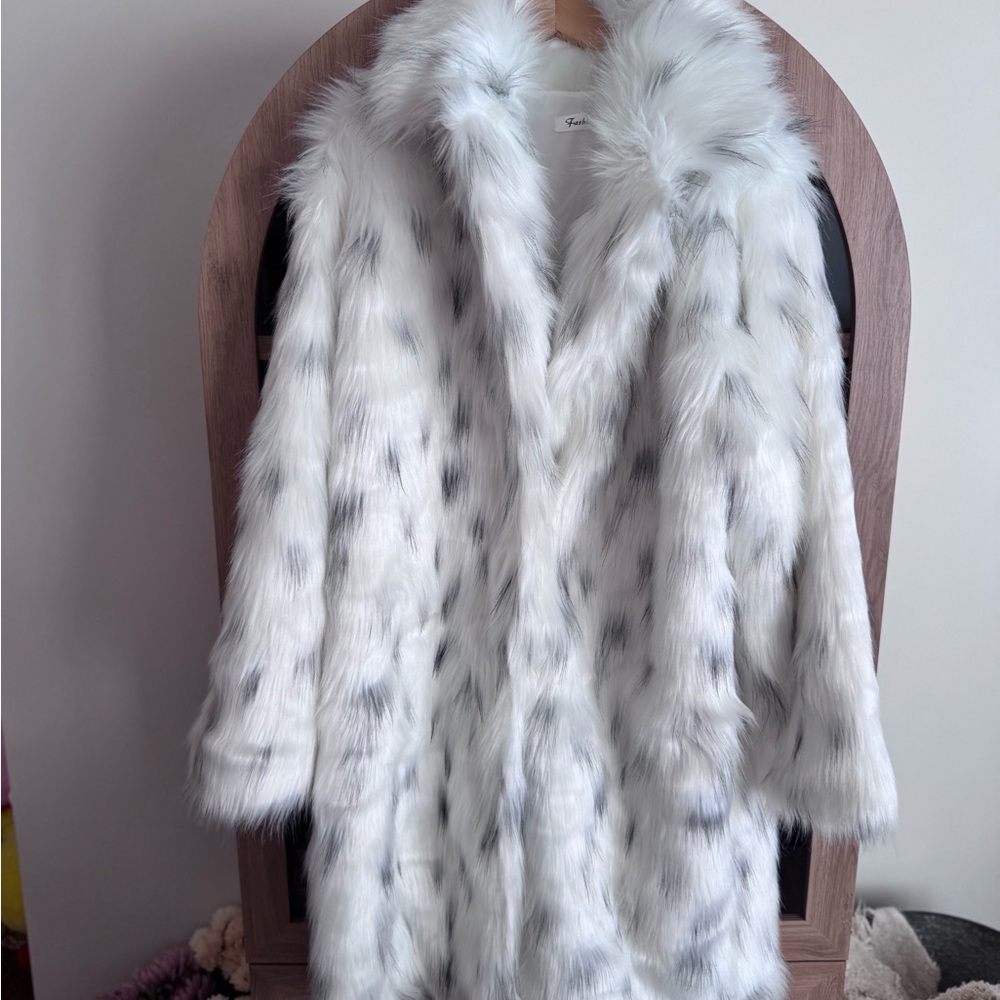 Snow Leopard Faux Fur Long Coat Plush Winter Glam Jacket Women’s 4XL Plus